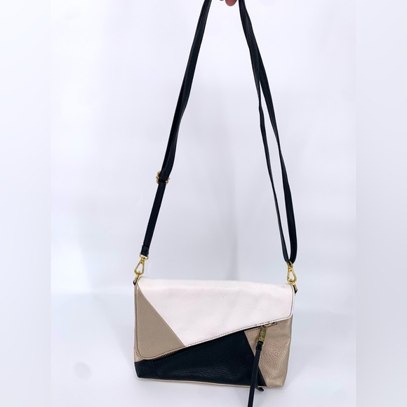 Jessica Simpson Handbags - Jessica Simpson Chic Colorblock Crossbody Bag